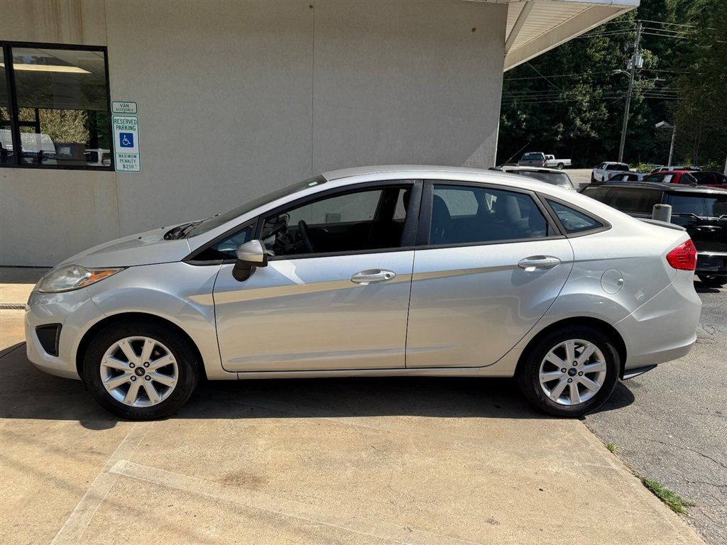 Used 2011 Ford Fiesta SE w/ 202A Rapid Spec Order Code FWD image 11