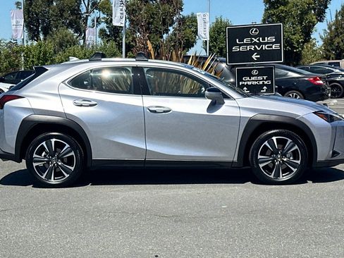 Used 2025 Lexus UX 300h FWD w/ Accessory Package (Z2) image 3