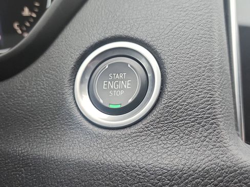 Used 2019 Cadillac XT4 Sport w/ Cold Weather Package image 18