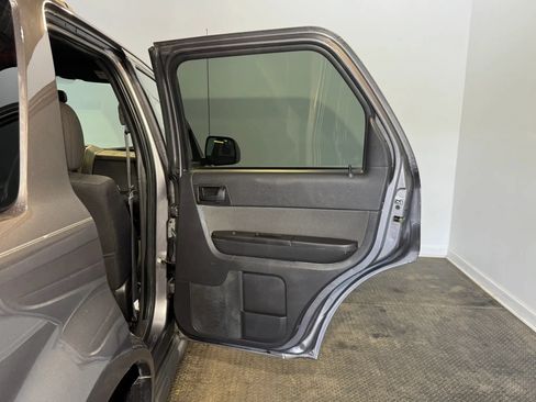 Used 2011 Ford Escape XLT FWD image 23