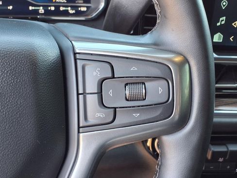 Used 2024 Chevrolet Silverado 2500 LT AWD/4WD image 32