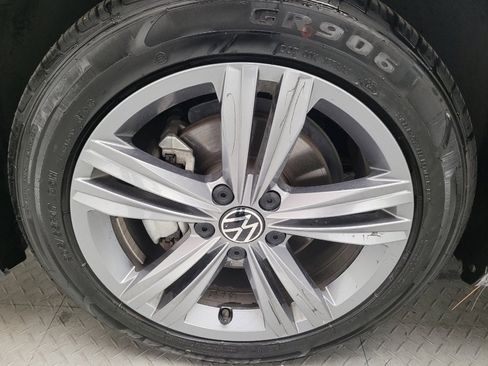 Used 2024 Volkswagen Jetta SE image 31