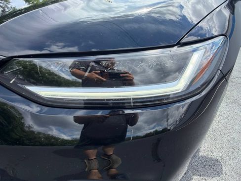 Certified 2024 Honda HR-V LX image 9