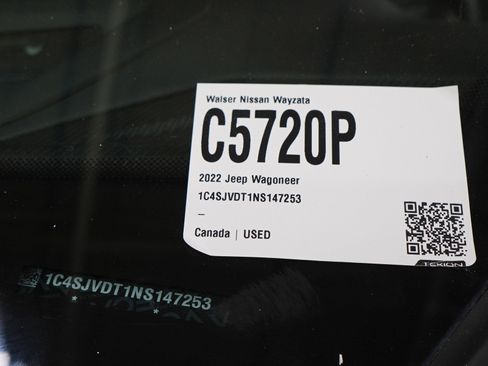 Used 2022 Jeep Wagoneer Series III w/ Premium Group I AWD/4WD image 34