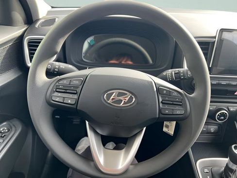 New 2026 Hyundai Venue SE FWD image 17