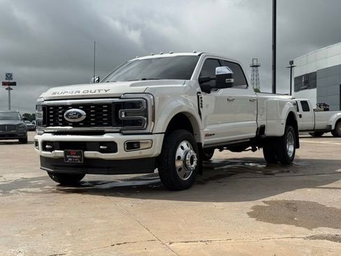 Used 2024 Ford F450 Limited AWD/4WD image 4