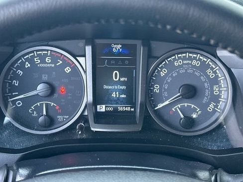 Certified 2023 Toyota Tacoma TRD Off-Road image 30