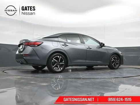 Used 2025 Nissan Sentra SV FWD image 35