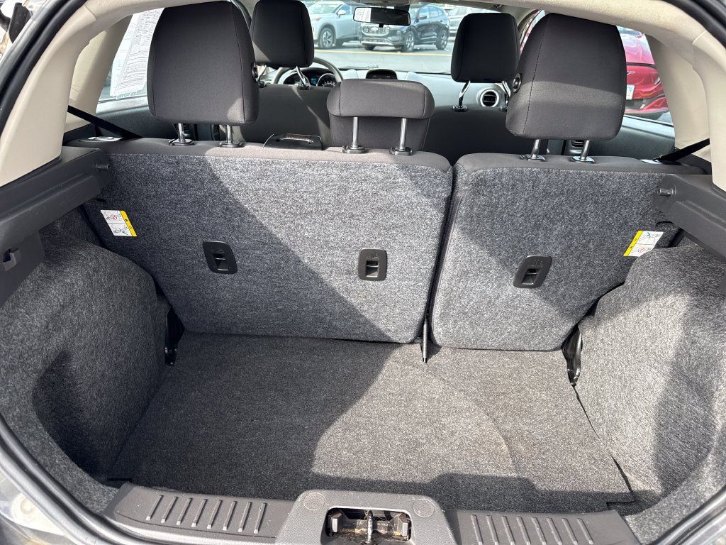 Used 2019 Ford Fiesta SE FWD image 15