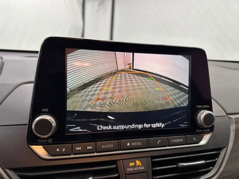 Used 2025 Nissan Altima 2.5 SV image 28