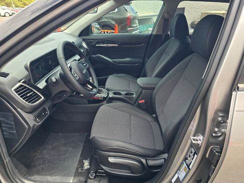 New 2026 Kia Seltos S FWD image 5