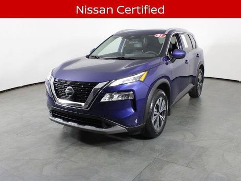 Certified 2021 Nissan Rogue SV w/ Premium Package FWD image 2