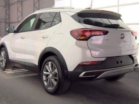 Used 2020 Buick Encore GX Select w/ Experience Buick Package FWD image 2
