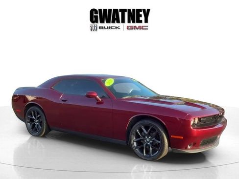 Used 2020 Dodge Challenger SXT w/ Blacktop Package RWD image 1