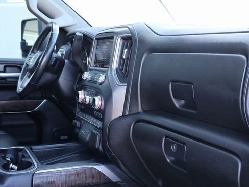 Used 2020 GMC Sierra 2500 Denali w/ Denali Ultimate Package image 10