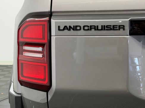 Used 2026 Toyota Land Cruiser w/ Premium Package AWD/4WD image 11