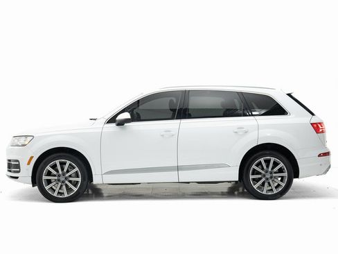 Used 2019 Audi Q7 3.0T Prestige w/ Prestige Package image 33