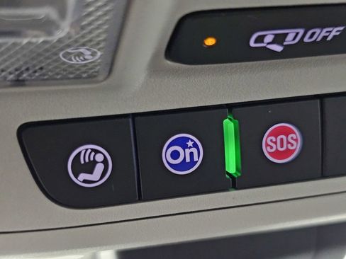 Used 2024 Chevrolet Equinox LS image 16