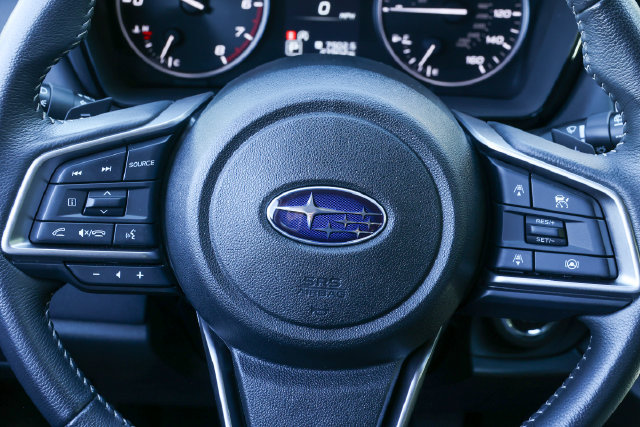 Certified 2025 Subaru Outback Premium w/ Popular Package #1A AWD/4WD image 9