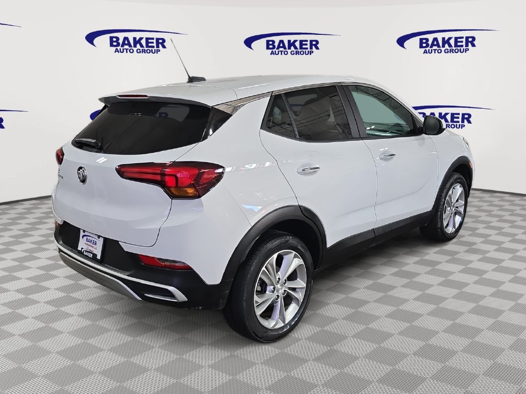Used 2023 Buick Encore GX Preferred w/ Cold Weather Comfort Package AWD/4WD image 5
