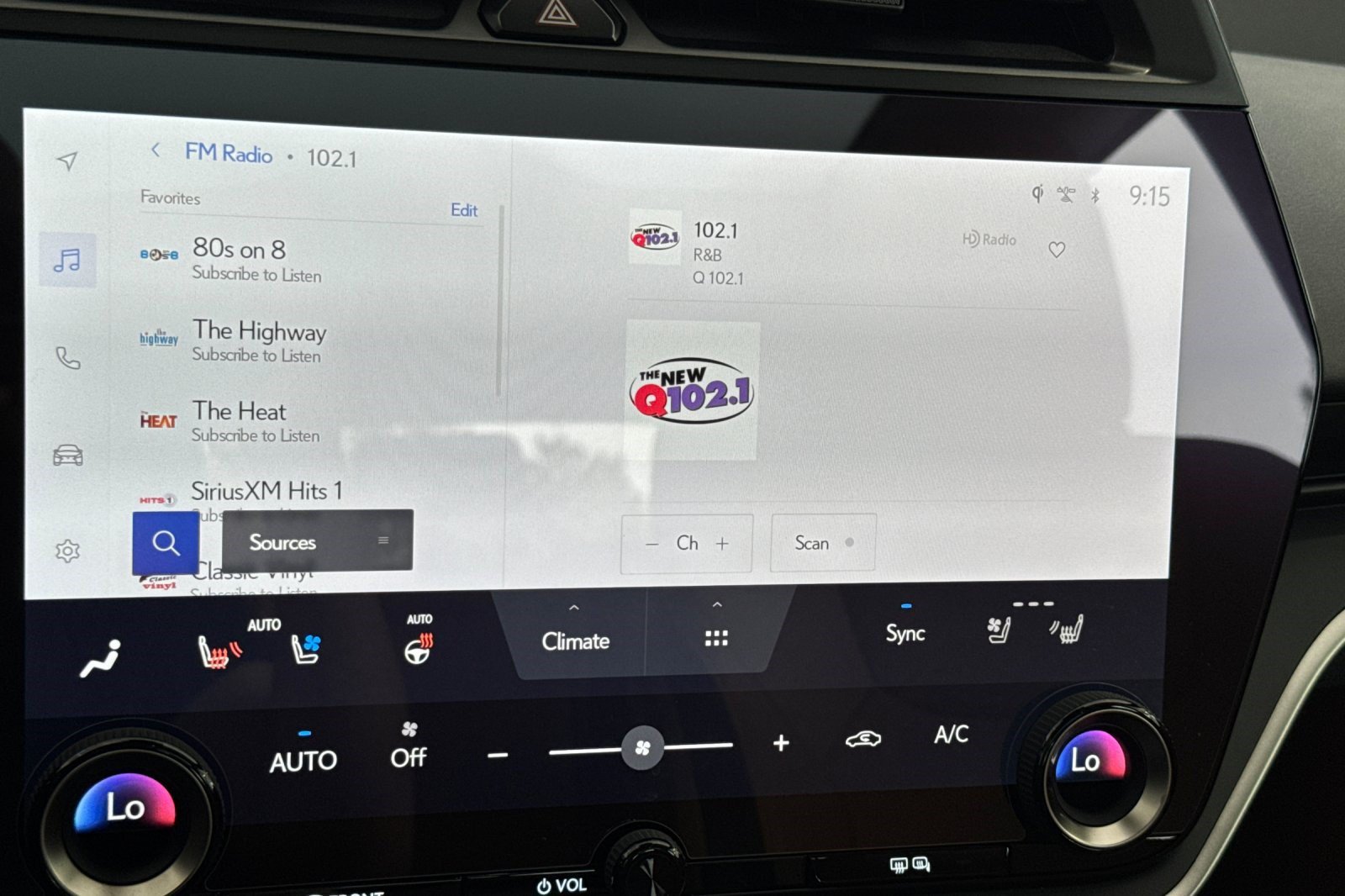 Certified 2023 Lexus RZ 450e Premium w/ Technology Package AWD/4WD image 24