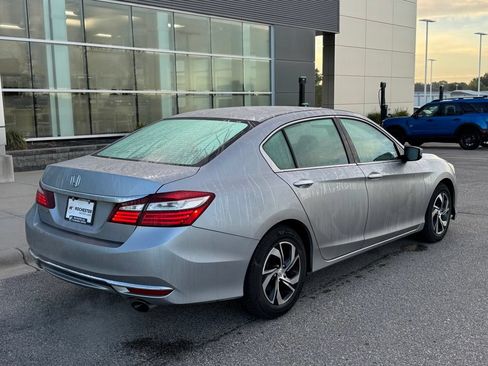 Used 2016 Honda Accord LX image 34