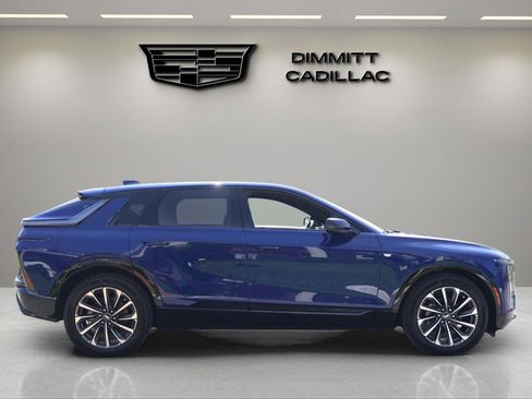 New 2025 Cadillac Lyriq Sport image 6
