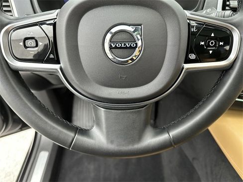 Used 2023 Volvo XC90 T8 Ultimate image 14