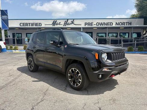 Used 2023 Jeep Renegade Trailhawk AWD/4WD image 1