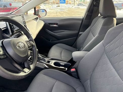 Used 2021 Toyota Corolla LE image 13