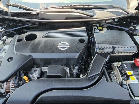 Used 2014 Nissan Altima 2.5 SV FWD image 11