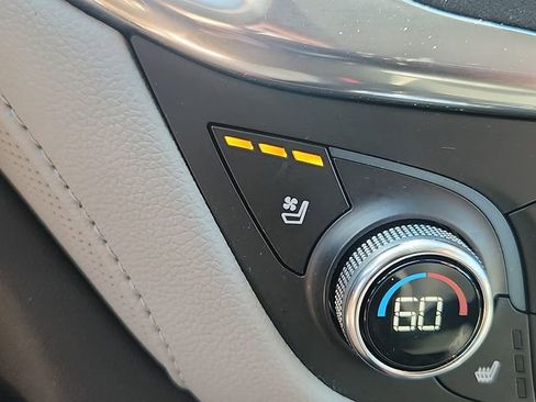 Used 2019 Chevrolet Equinox Premier AWD/4WD image 22