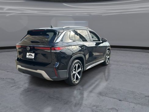 New 2026 Volkswagen Tiguan SE FWD image 5
