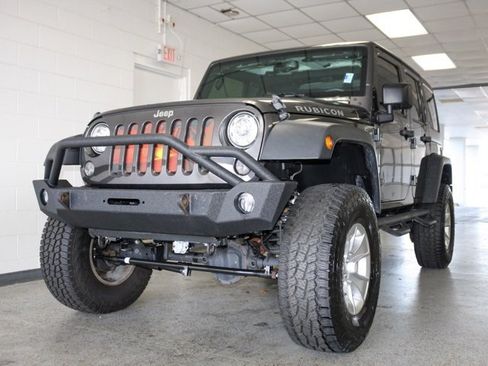 Used 2018 Jeep Wrangler Unlimited Rubicon w/ Cold Weather Group image 15