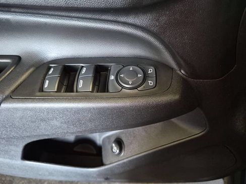 Certified 2021 Chevrolet Equinox LT AWD/4WD image 15