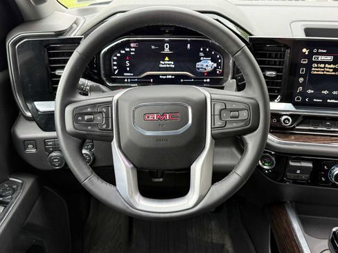 Used 2025 GMC Sierra 1500 Elevation image 48