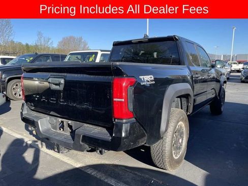 Used 2024 Toyota Tacoma TRD Off-Road AWD/4WD image 4