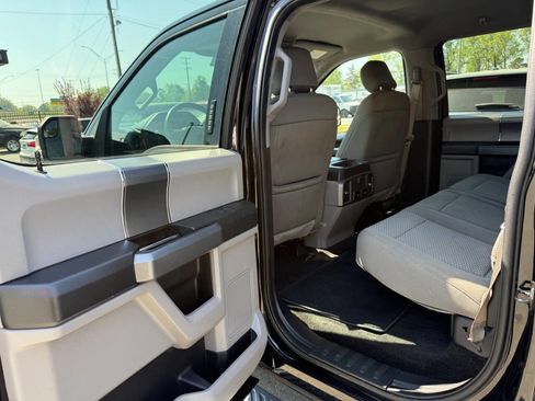 Used 2018 Ford F150 XLT w/ Equipment Group 302A Luxury image 9