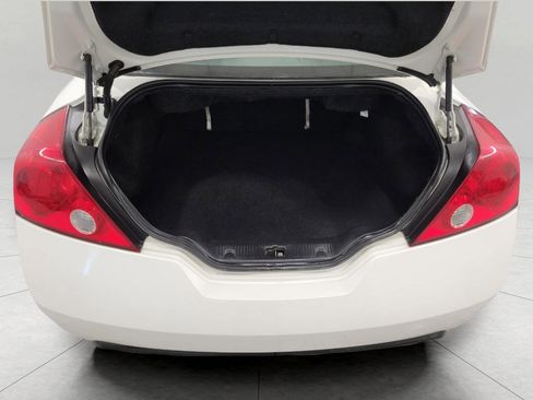 Used 2008 Nissan Altima 3.5 SE w/ Premium Pkg image 16