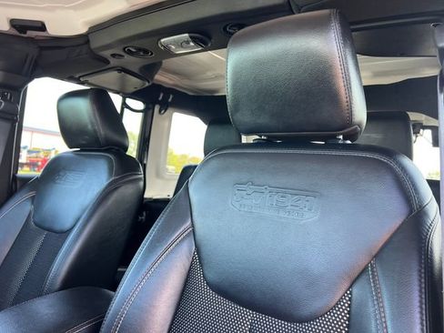 Used 2016 Jeep Wrangler Unlimited Sahara AWD/4WD image 12