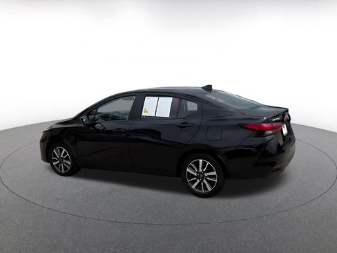 Used 2025 Nissan Versa SV FWD image 10