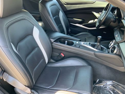 Used 2016 Chevrolet Camaro LT RWD image 12