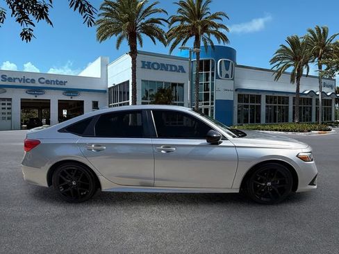 Used 2024 Honda Civic Sport image 7