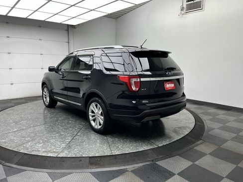 Used 2019 Ford Explorer XLT w/ Equipment Group 202A AWD/4WD image 2