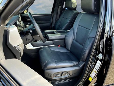 Used 2023 Toyota Tundra Platinum w/ Advanced Package AWD/4WD image 24