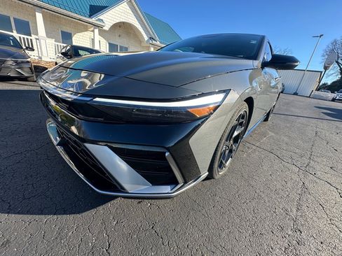 Certified 2025 Hyundai Elantra N Line image 26