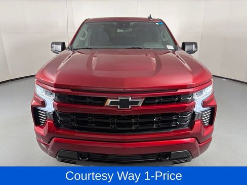 Used 2023 Chevrolet Silverado 1500 RST w/ Convenience Package II AWD/4WD image 4
