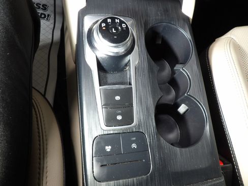 Used 2021 Ford Escape SEL w/ Technology Package AWD/4WD image 16