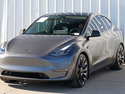 Used 2022 Tesla Model Y Performance image 49