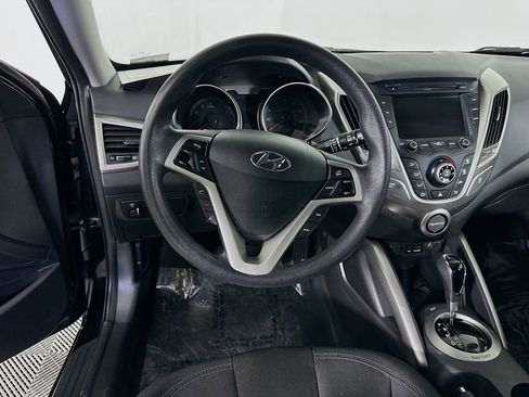 Used 2012 Hyundai Veloster image 26